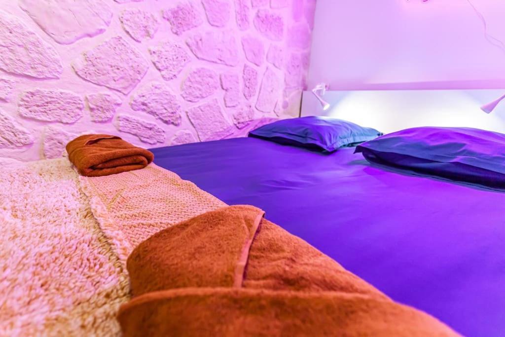 At Place Bastille Near Metro And Maris Modern Comfort In The Heart Of Parisian History Apartment *