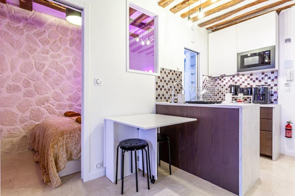 Apartment At Place Bastille Near Metro And Maris Modern Comfort In The Heart Of Parisian History *